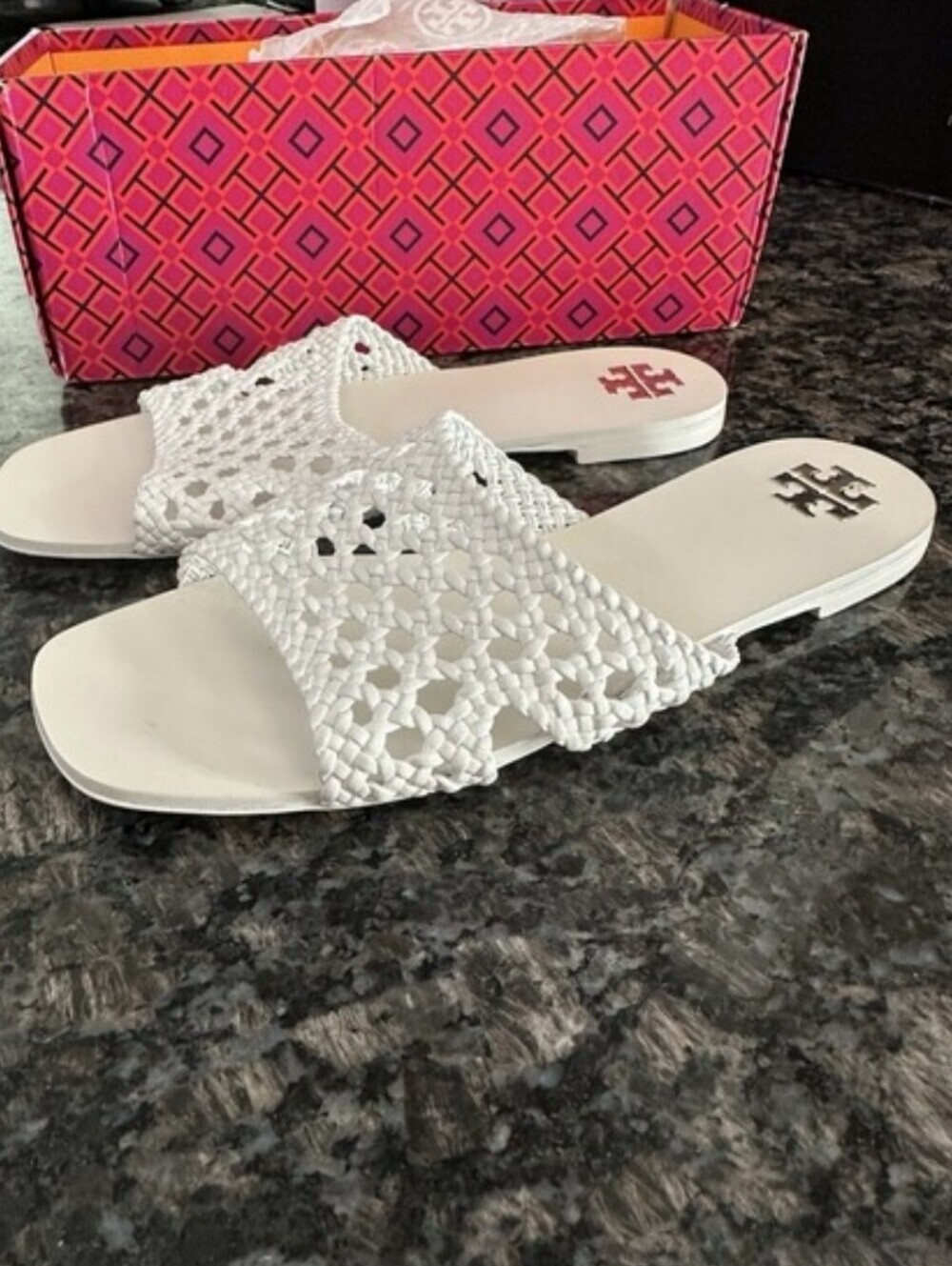 NWOT Tory Burch White Woven Slide Sandals - Picture 4 of 4
